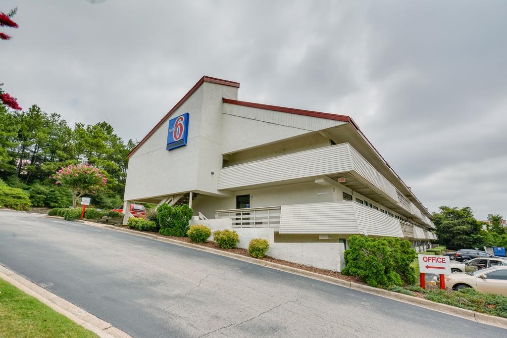 Hotel 6-birmingham, Al Birmingham